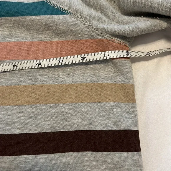 Maurice’s tunic length sweatshirt women’s size large - Picture 5 of 9